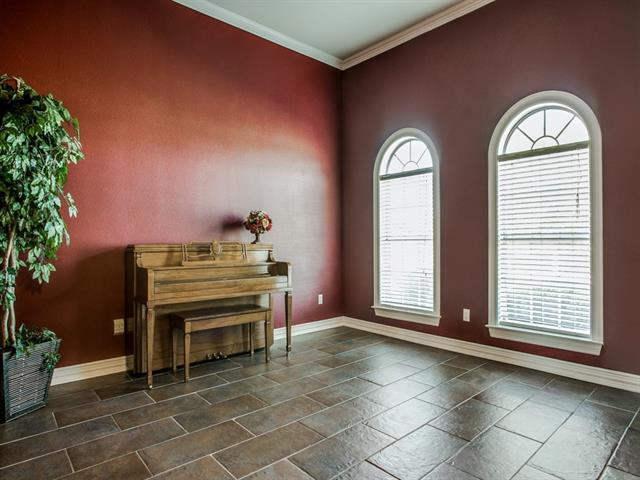 324 Aledo Springs Court, Fort Worth, TX 76126