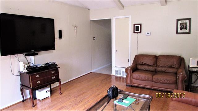 1000 Darnell Avenue, Benbrook, TX 76126