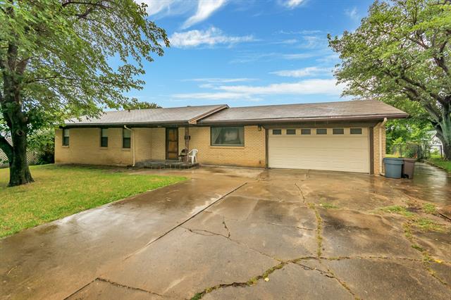 4113 Sunset Trl, Lake Worth, TX 76135