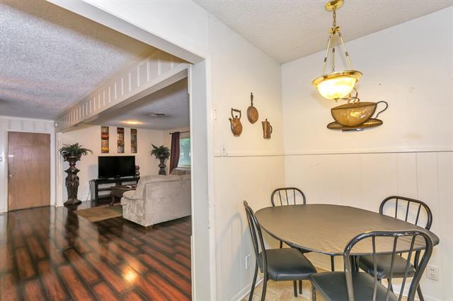 4113 Sunset Trl, Lake Worth, TX 76135