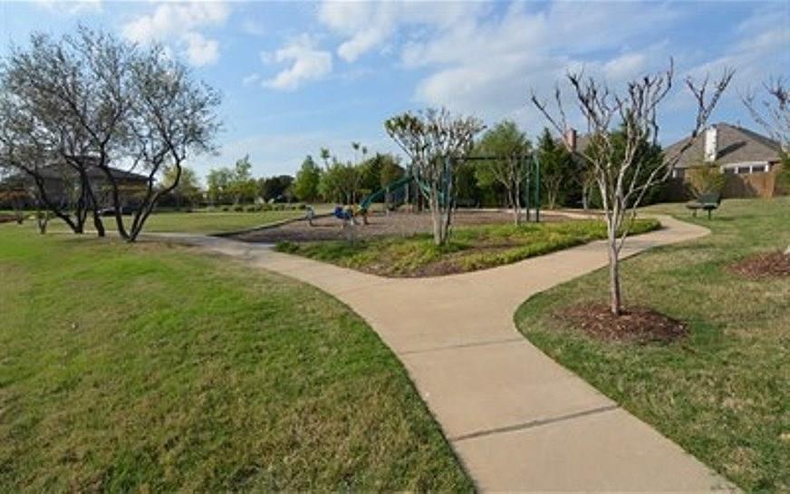 15633 MIRASOL DR, Fort Worth, TX 76177