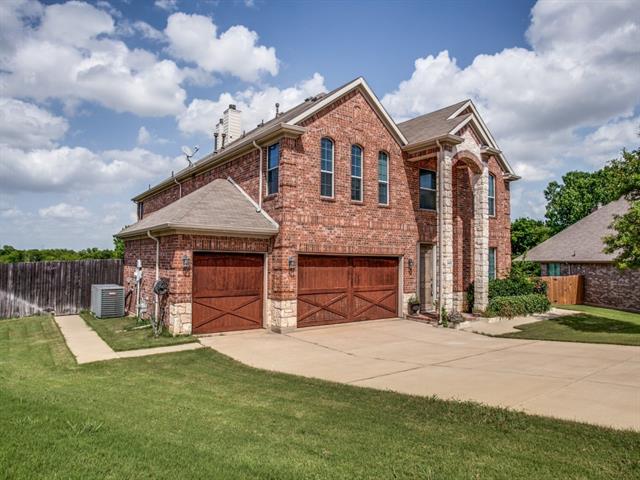 5400 Paloma Blanca Drive, Fort Worth, TX 76179