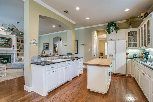 8500 Olmstead Terrace, North Richland Hills, TX 76180