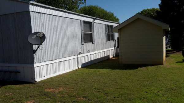 Pecan Creek Mobile Home Community 2601 S. Mayhill, #3Denton, TX 76208