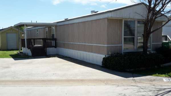 Pecan Creek Mobile Home Community 2601 S. Mayhill, #60Denton, TX 76208