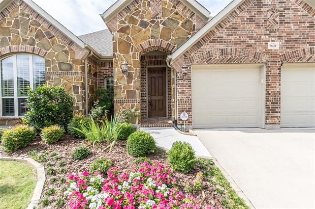 940 Fannin Drive, Lantana, TX 76226