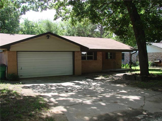 1912 Laurel Road, Gainesville, TX 76240