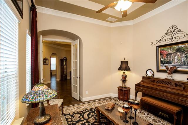 9809 Broiles Lane, Fort Worth, TX 76244