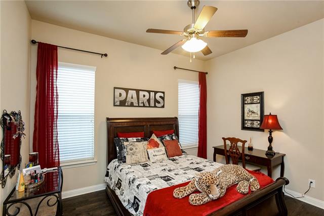 9809 Broiles Lane, Fort Worth, TX 76244