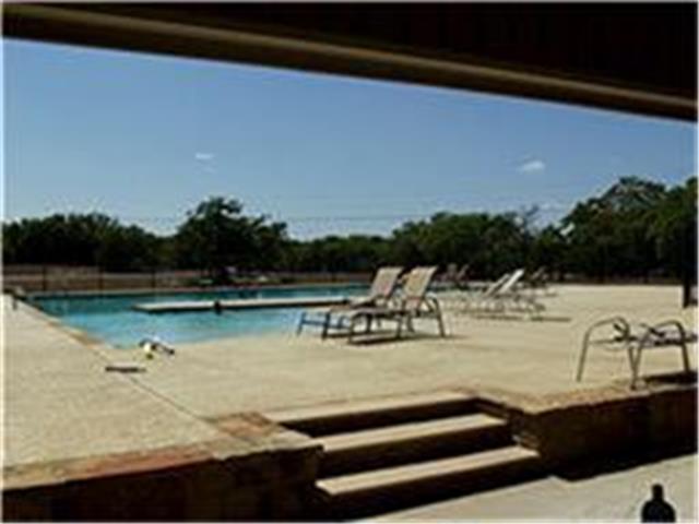 379 Mountain View Court, Sunset, TX 76270