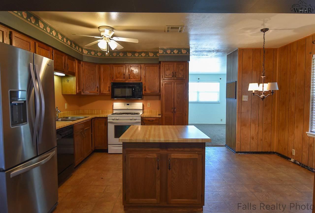 1611 SUMNER TERRACE, Wichita Falls, TX 76306