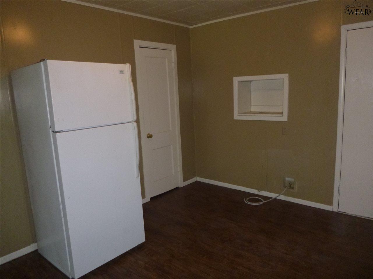 4006 BOREN AVENUE, Wichita Falls, TX 76308
