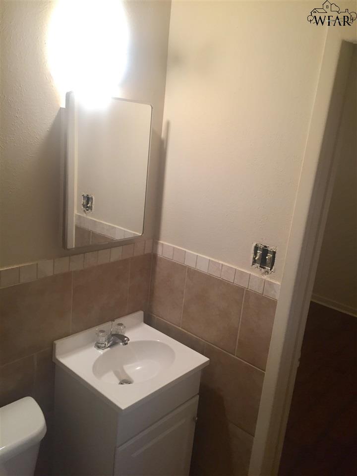 1907 WENONAH AVENUE, Wichita Falls, TX 76309