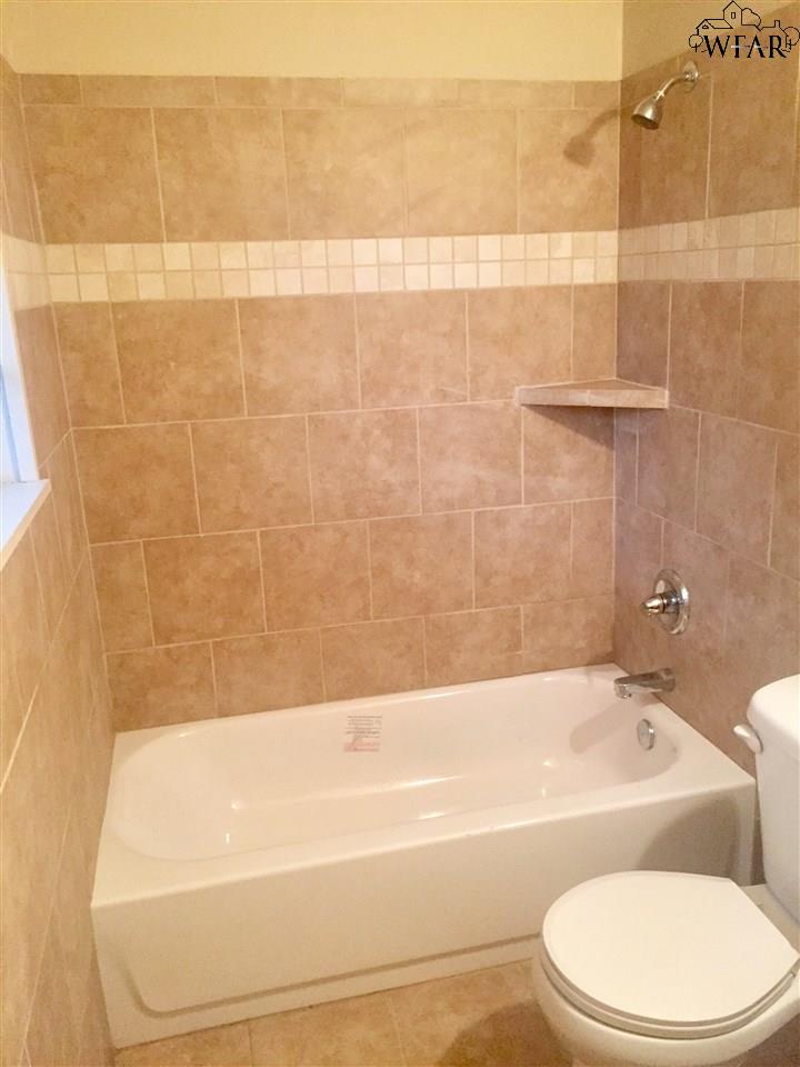 1907 WENONAH AVENUE, Wichita Falls, TX 76309