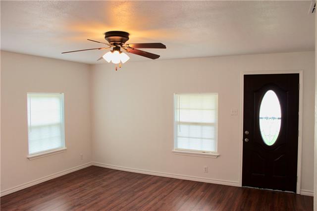 1303 E Williams Street, Breckenridge, TX 76424