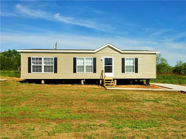 198 Shady Springs Drive, Runaway Bay, TX 76426