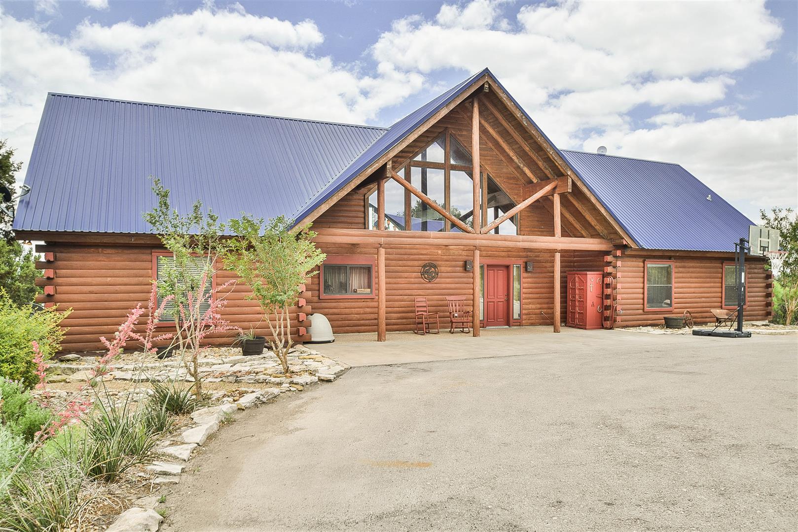 5185 Compass Way, Bluff Dale, TX 76433