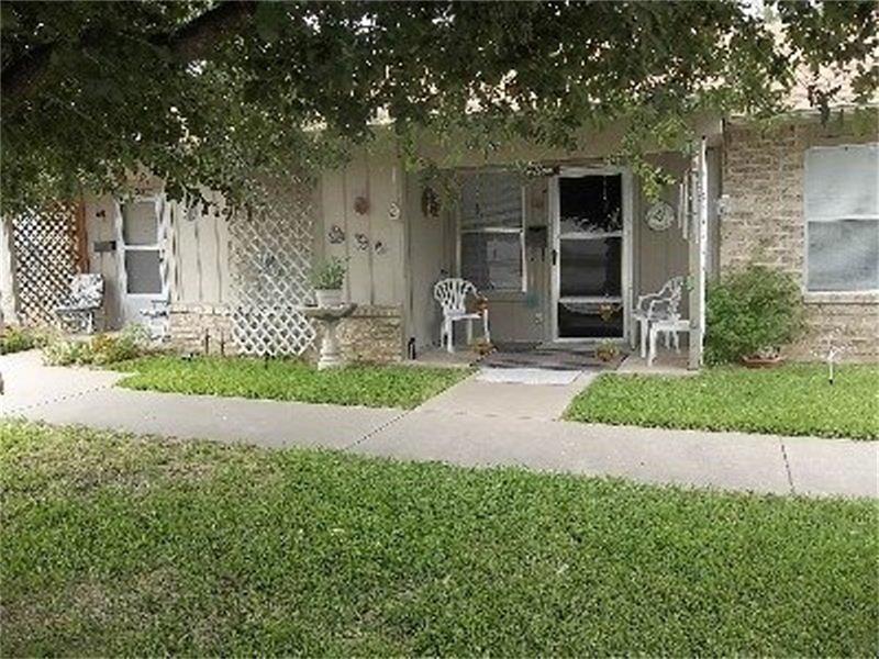4 Huett Circle, Comanche, TX 76442