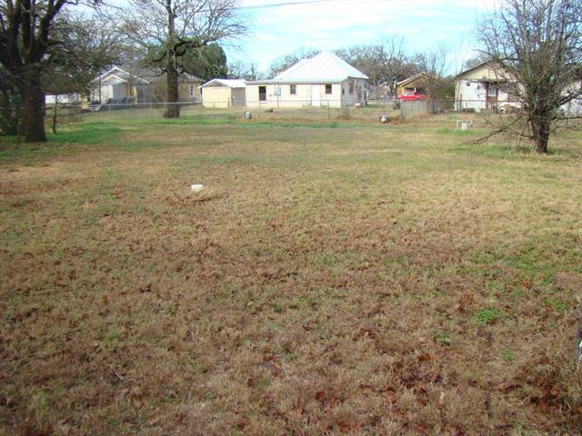 309 N Avenue C, Cross Plains, TX 76443