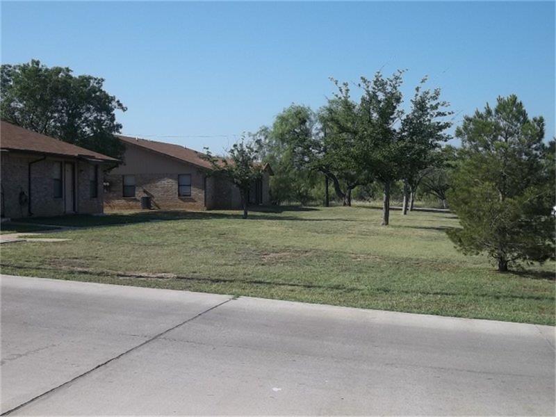700 S Connellee, Eastland, TX 76448