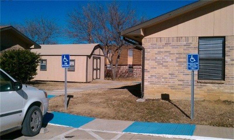 700 S Connellee, Eastland, TX 76448