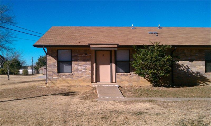 700 S Connellee, Eastland, TX 76448