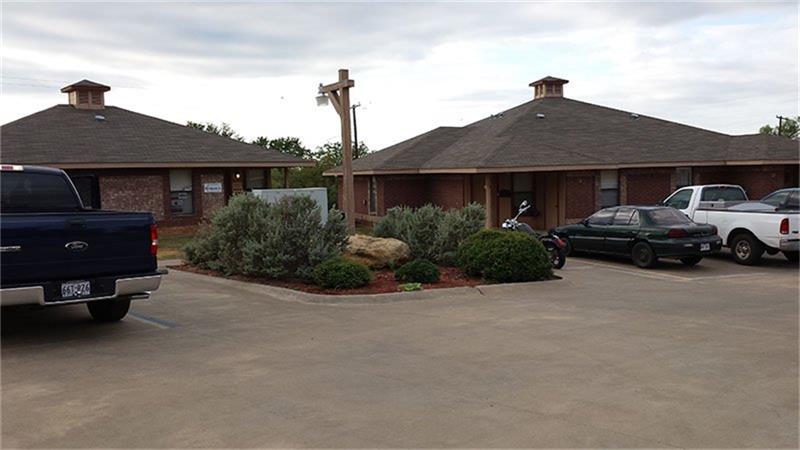 1206 Saint Michael Court, Graham, TX 76450