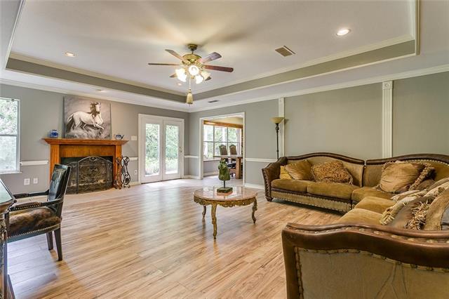 1643 Lacy Drive, Lipan, TX 76462