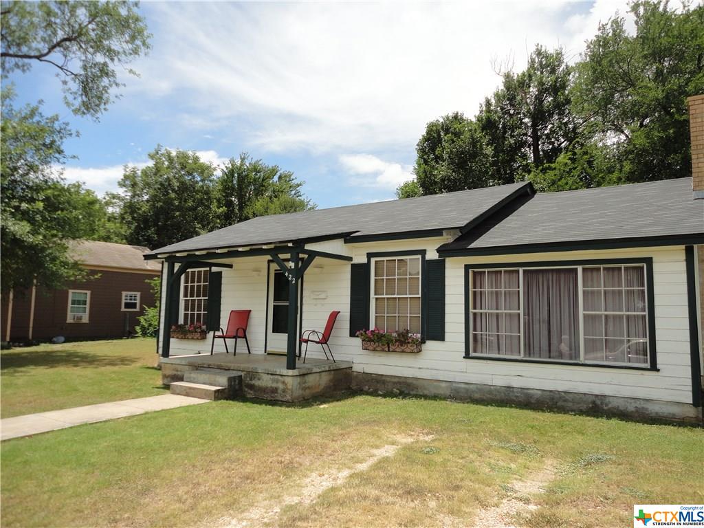 422 N East, Belton, TX 76513