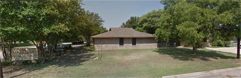 1100 N Crockett, Cameron, TX 76520