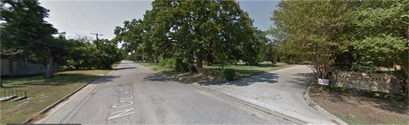 1100 N Crockett, Cameron, TX 76520