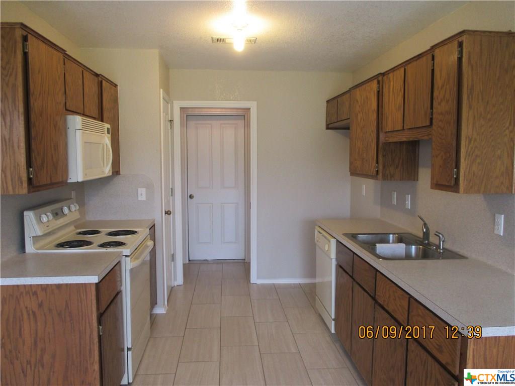 900 James Loop, Killeen, TX 76542
