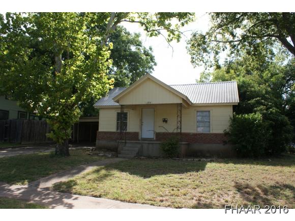 1907 Meadowbrook Dr