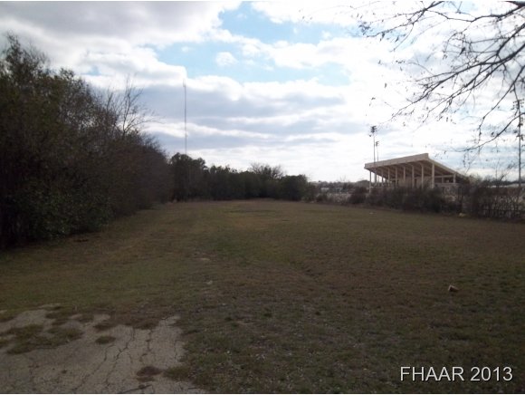 2206 W Stan Schlueter Loop