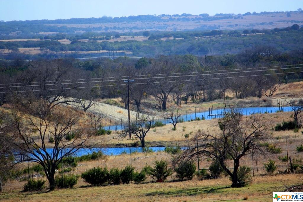 8467 N N US281 Highway, Lampasas, TX 76550