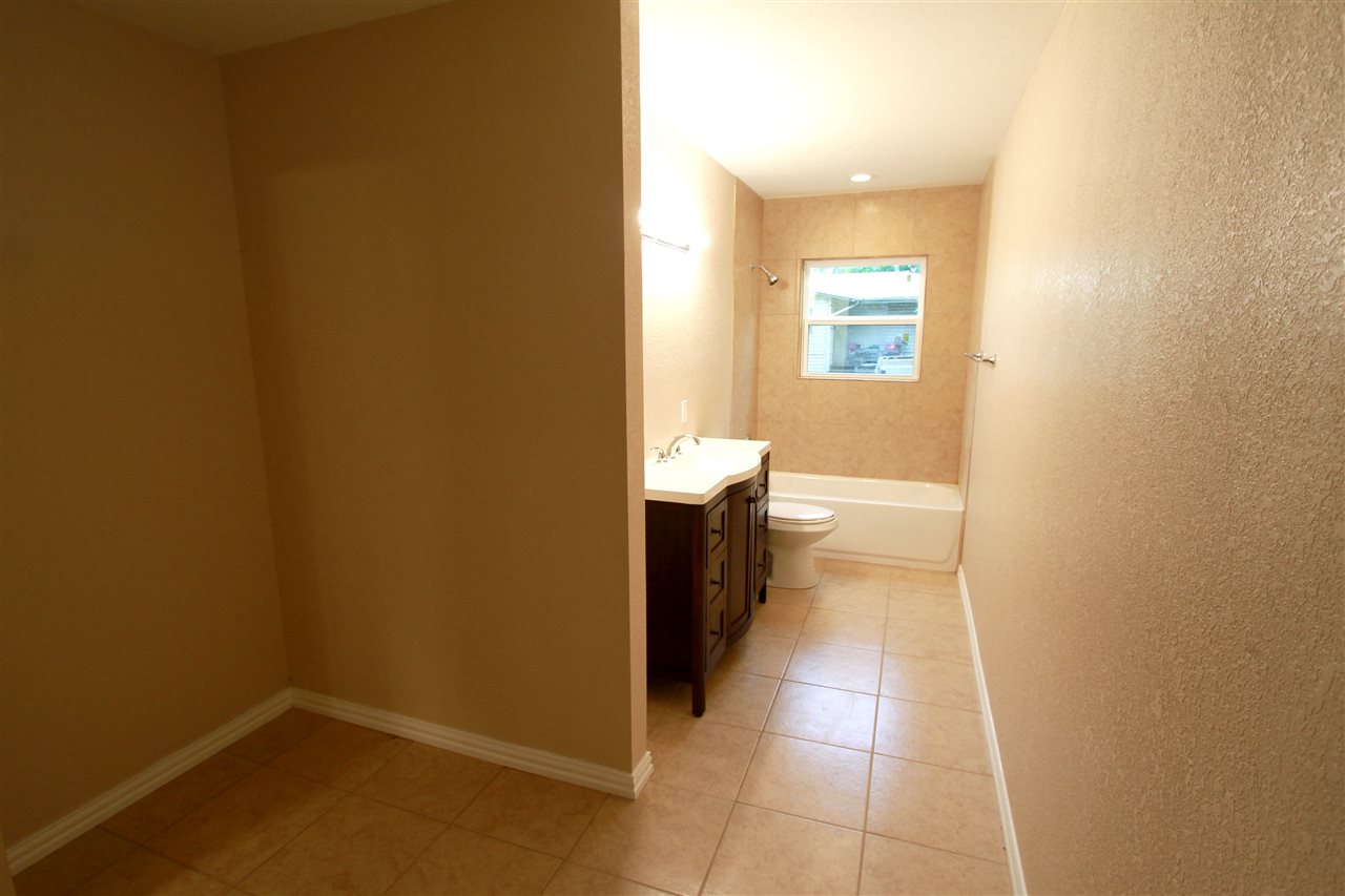 305 N Broad, Lampasas, TX 76550