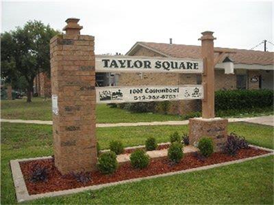 1005 Cottonbowl, Taylor, TX 76574