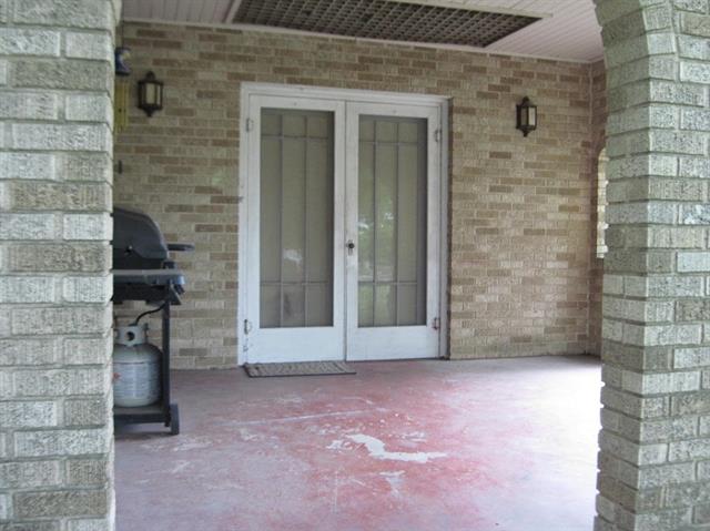 305 W Pine Street, Abbott, TX 76621
