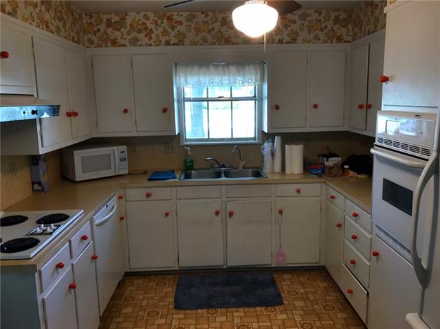711 N Avenue O, Clifton, TX 76634