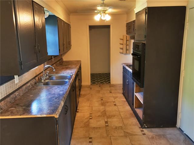 707 N Avenue O, Clifton, TX 76634