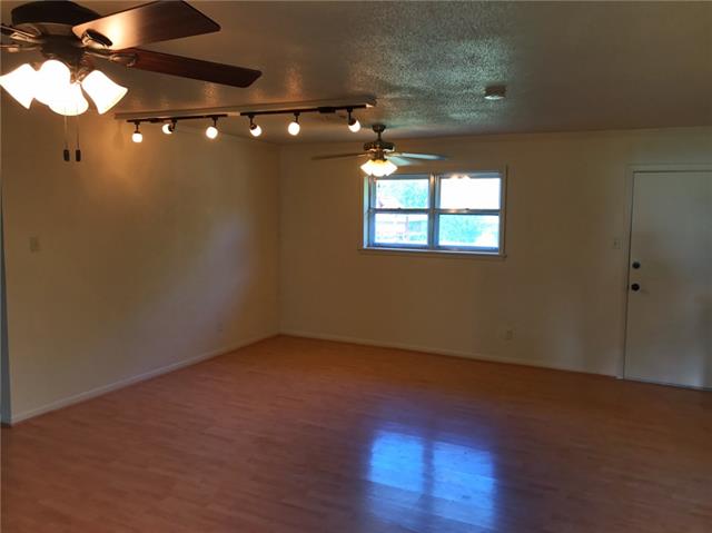 707 N Avenue O, Clifton, TX 76634