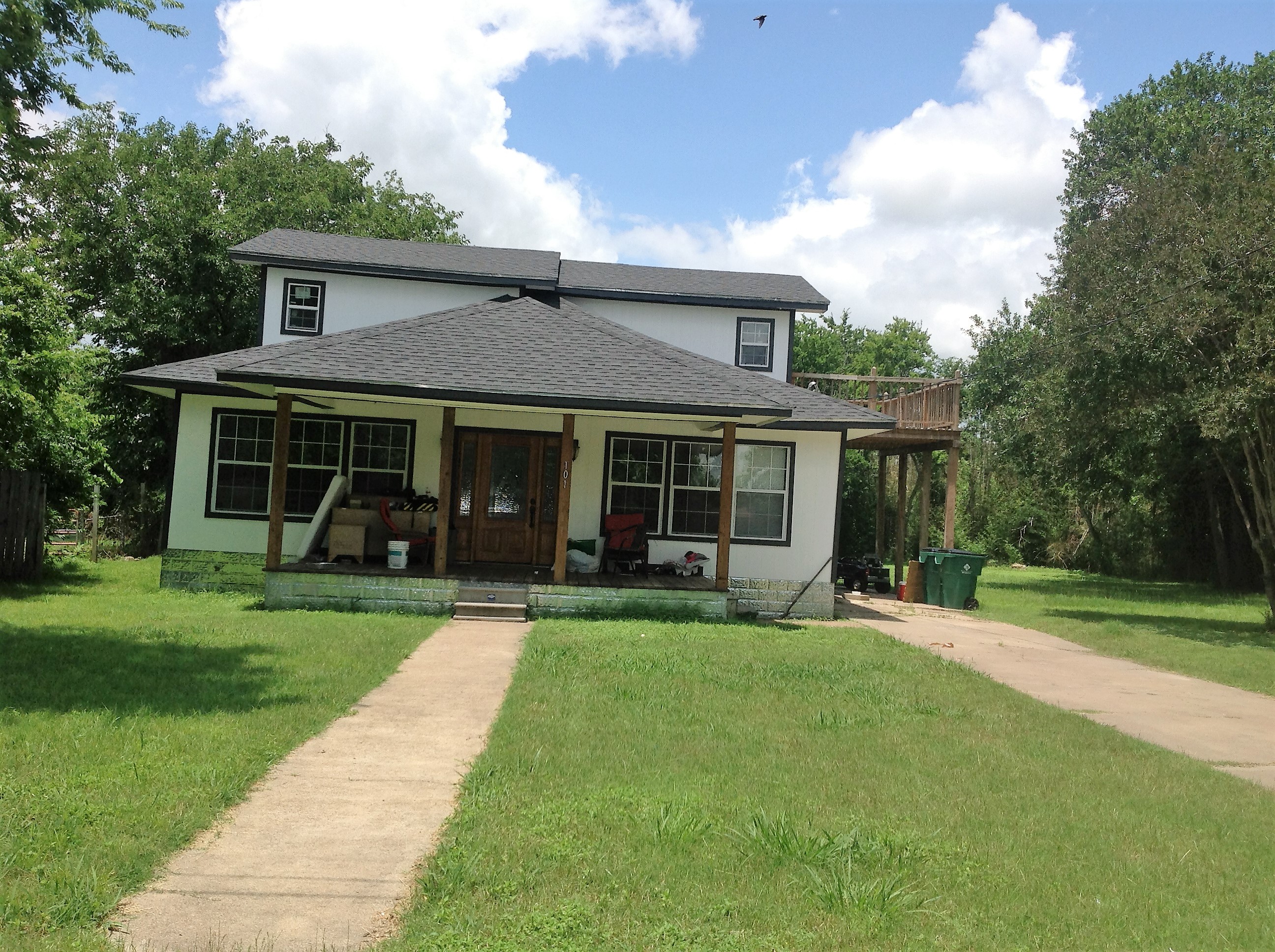 101 S. ARcher, Groesbeck, TX 76642