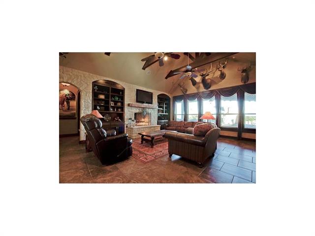 1555 SW State Highway 34, Italy, TX 76651