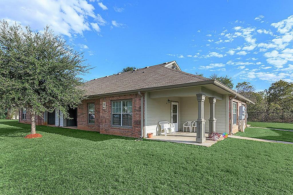 2405 Jj Flewellen Road, Waco, TX 76704