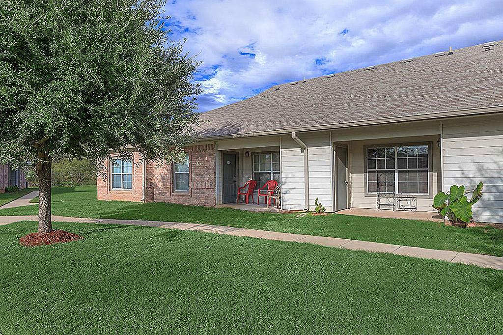 2405 Jj Flewellen Road, Waco, TX 76704