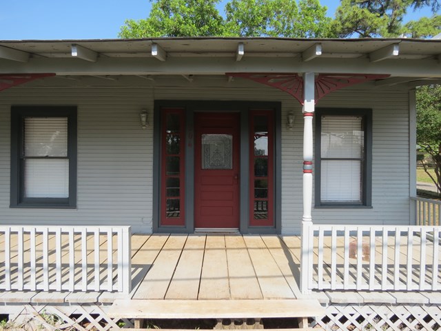 304 Avenue F, Mason, TX 76856