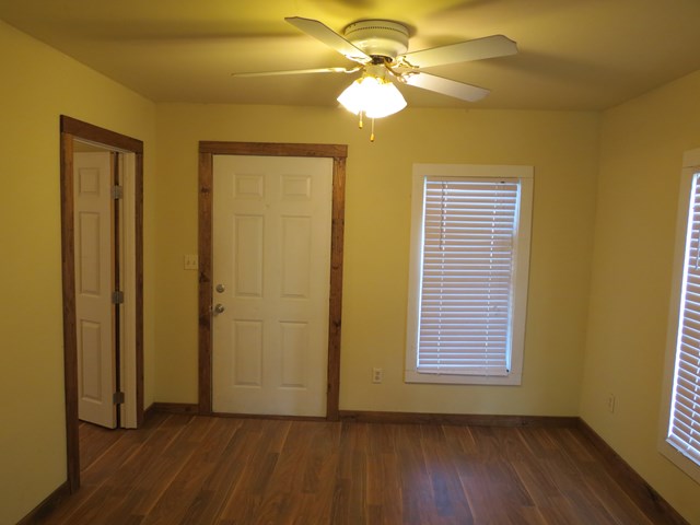 304 Avenue F, Mason, TX 76856