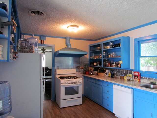 60 E 37th St, San Angelo, TX 76903