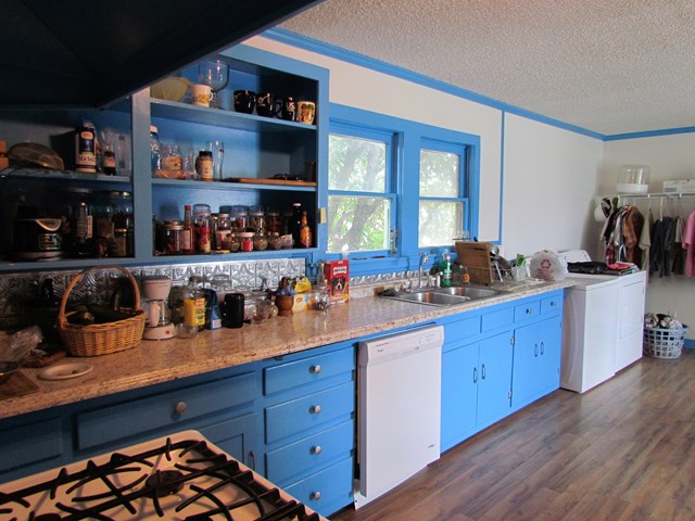 60 E 37th St, San Angelo, TX 76903