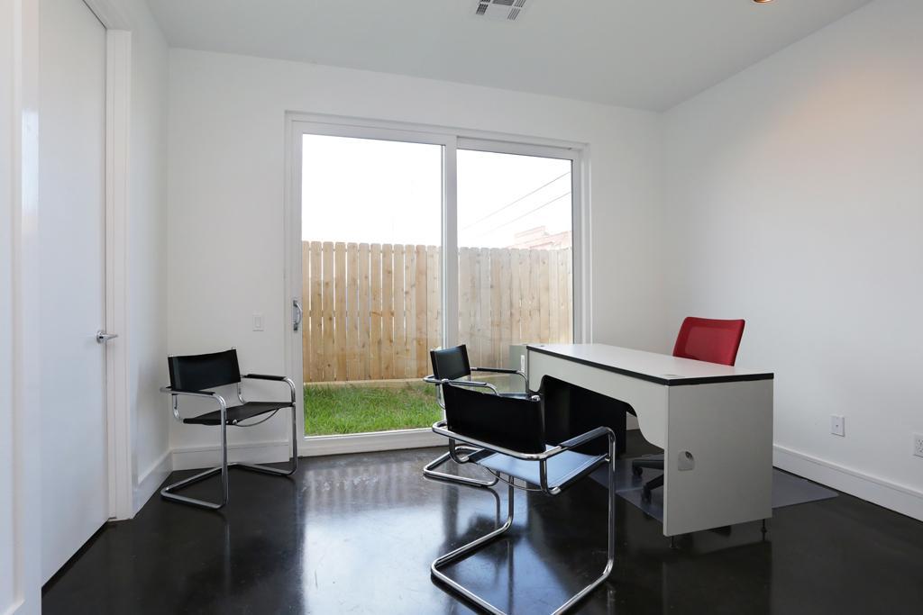2334 Commerce, Houston, TX 77003
